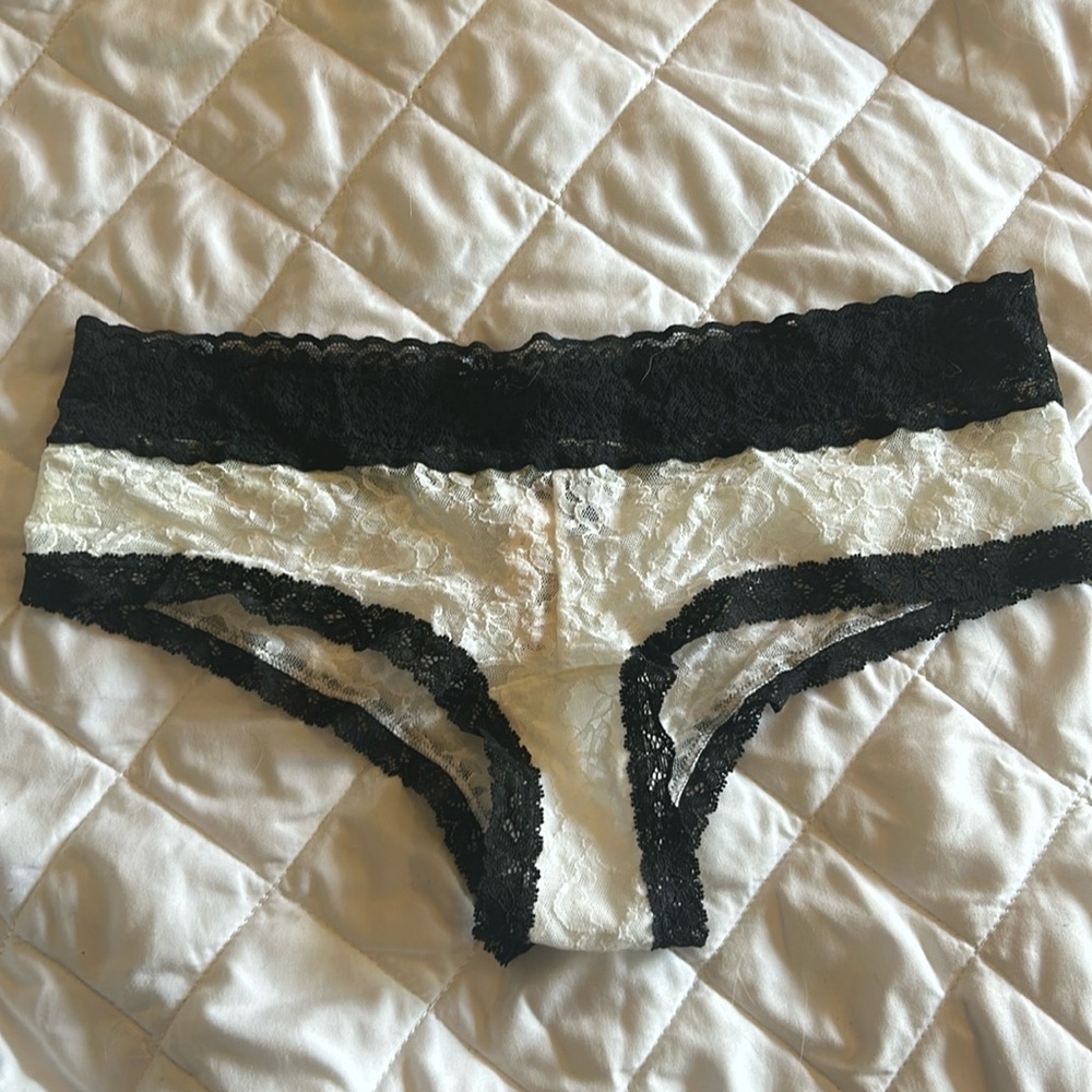 Sexy lace underwear